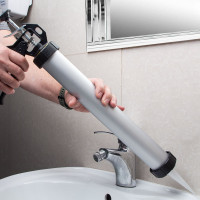 Пистолет для герметика SPARTA 750 мл, "закрытый", алюминиевый корпус, круглый шток 7 мм 886485