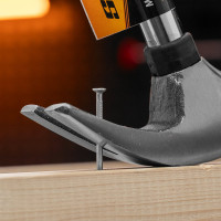 Молоток-гвоздодер SPARTA 450 г, боек 27 мм, металлическая трубчатая обрезиненная рукоятка 104405