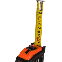 Рулетка SPARTA Elastica 7.5мх24мм, обрезиненный корпус 31313