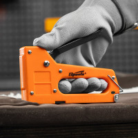 Мебельный пластиковый степлер SPARTA со скобами 100 шт., тип скобы 53, 4-8 мм 42001