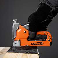 Мебельный регулируемый степлер  SPARTA со скобами 200 шт., тип скобы 53, 4-14 мм 42002