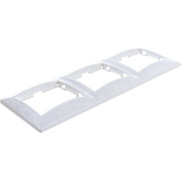 Горизонтальная 3-х местная рамка, белая UNIVersal Севиль C0045