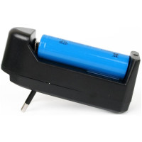 Аккумуляторный фонарь Ultraflash E142 220В, черный, CREE 3Вт, фокус, 3 режима, 18650 12187