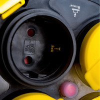 Удлинитель на катушке с термозащитой 4х50м УК50 3х1.5 IP44 IEK Industrial plus WKP15-16-04-50-44 280615