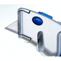 Технический нож, трапециевидные лезвия 19мм 6шт, металлический корпус, быстрая смена лезвия КОБАЛЬТ 242-076