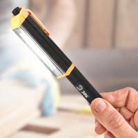 Светодиодный фонарь ЭРА Рабочие Практик RB-702 ручной, на батарейках, алюминиевый, магнит, крючок Б0027821