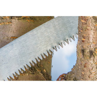 Садовая изогнутая пила в пластмассовом чехоле VERTO 15G101