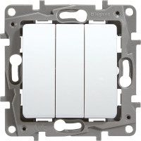 Выключатель Legrand трёхклавишный Legrand Etika 10А 250В винтовые зажимы белый 672213