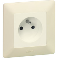 Силовая розетка Legrand Valena LIFE 2К 16А 250В c лицевой панелью. Слоновая кость. C защитными шторками. Безвинтовые зажимы 753516
