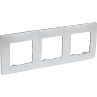 Рамка Legrand 3 поста Legrand Etika алюминий 672553