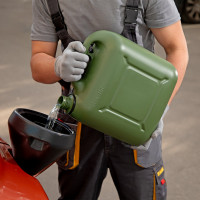 Канистра для ГСМ вертикальная, 10 л пластиковая, усиленная STELS 53126