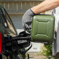 Канистра для ГСМ вертикальная, 5 л пластиковая, усиленная STELS 53124