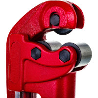 Ручной труборез для стальных труб до 1.1/4" ZENTEN 6042-1