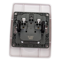 Розетка ЭРА 12-2107-01 2X2P, 16A-250В, IP20, 12, белый Б0031238