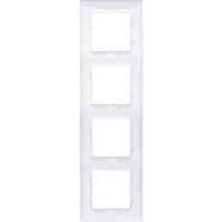 Рамка Legrand 4 поста Etika белый 672504