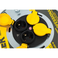 Катушка IEK УК50, с т/з, 4 места, 2Р+PЕ, 50м, КГ 3х2,5мм2, IP44, "Professional" WKP17-16-04-50-44