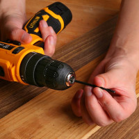 Аккумуляторная дрель-шуруповерт DEKO Banger 12V SET 1 063-4129