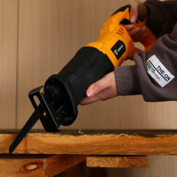 Сабельная пила DEKO DKRS1000 063-4194