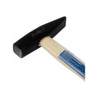 Слесарный молоток РемоКолор кованый, деревянная рукоятка, 200г, 38-2-102