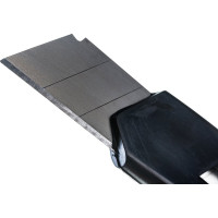 Нож с выдвижным лезвием РемоКолор сегментированное лезвие, 18х100мм, 19-0-000