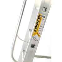 Алюминиевая профессиональная стремянка-помост Алюмет 7 ступеней. Серия APE1407