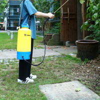 Садовый аккумуляторный опрыскиватель DEKO DKSP11 8 л 065-0950