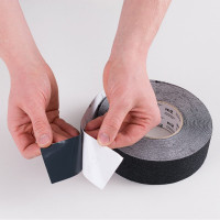 Противоскользящая лента абразив 60 Grit, черная, износостойкость 1 млн шагов, 75 мм x 18,3 м Mehlhose GmbH M1SR075183