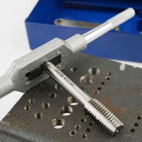 Набор ручных метчиков и плашек GSR A+S DIN 352/ 25x9 M3-M12 32 предмета S504AS70