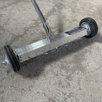 Магнитный сборщик на колесах 330 мм Проф-Магнит Подборщик330-С100