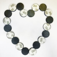 Ферритовые магниты Проф-Магнит с клеевой основой Набор 25x3мм с клеем - 20шт