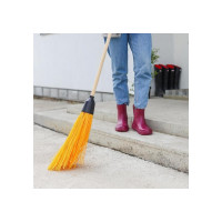 Метла СИМАЛЕНД Дорогая с черенком 1305808