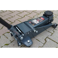 Подкатной гидравлический домкрат Torin 3 т, с резиновой накладкой и ремкомплектом, двойной насос T830023-RAL7016