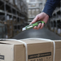 Нож Дело Техники со сменным лезвием, пластиковый корпус, 18 мм 261210