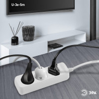 Электрический удлинитель ЭРА U3e5m3x1,5 с заземлением 3 розетки 5м ПВС 3x1,5мм2 16А Б0044033