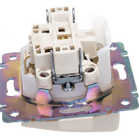 Розетка Legrand с заземлением IP44 Legrand Valena со шторками с защитной крышкой 16А 250В винтовые зажимы слоновая кость 695640