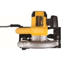 Дисковая пила DeWALT DWE 560