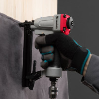 Пневматический степлер для прямоугольных скоб от 6 до 13 мм MATRIX 57415