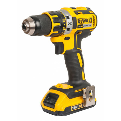 Аккумуляторная дрель Dewalt DCD 790 D2