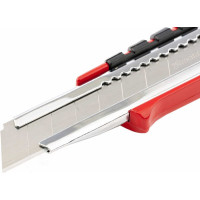 Нож MATRIX, 18 мм выдвижное лезвие металлическая направляющая эргоном. двухкомпонентная рукоятка// 78938