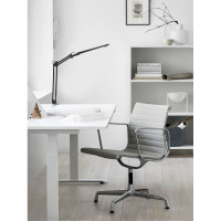 Настольный светильник Camelion KD-821 C03 серебро LED 8Вт, 230В, 2 уровня яркости, 350Лм, струбцина 13528