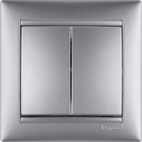 Выключатель Legrand двухклавишный Legrand Valena 10А 250В схема 5 безвинтовые зажимы алюминий 770105