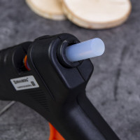 Клеевой пистолет BRAUBERG 60Вт для стержня 11 мм, с выключателем, в блистере, 671053