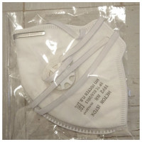 Полумаска фильтрующая складная с клапаном ИСТОК FFP2 (1СК) 10019