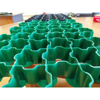 Геогазон для экопарковок (640х395х40 мм; зеленый) ГЕОГАЗОН 4673726848100