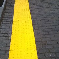 Тактильная плитка преодолимое препятствие, поле внимания, PALITRA TECHNOLOGY конусы линейные 10шт 50245-2-PVC-500x500x4-Y-10