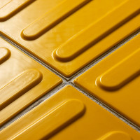 Тактильная плитка PALITRA TECHNOLOGY направление движения, полоса 10шт 50245-1-PVC-500x500x4-Y-10