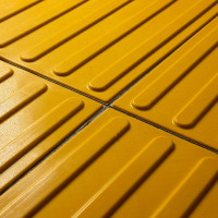 Тактильная плитка PALITRA TECHNOLOGY направление движения, полоса 10шт 50245-1-PVC-500x500x4-Y-10