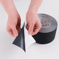 Противоскользящая лента абразив 60 Grit, черная, износостойкость 1 млн шагов, 100 мм x 18,3 м Mehlhose GmbH M1SR100183