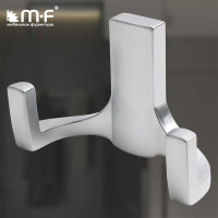 Крючок MF R17, 2-х рожковый, хром матовый 10936v