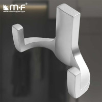 Крючок MF R17, 2-х рожковый, хром матовый 10936v
